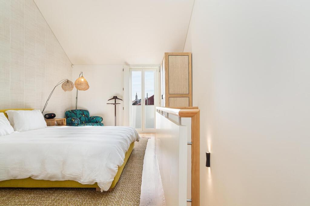 3 bedroom villa with parking