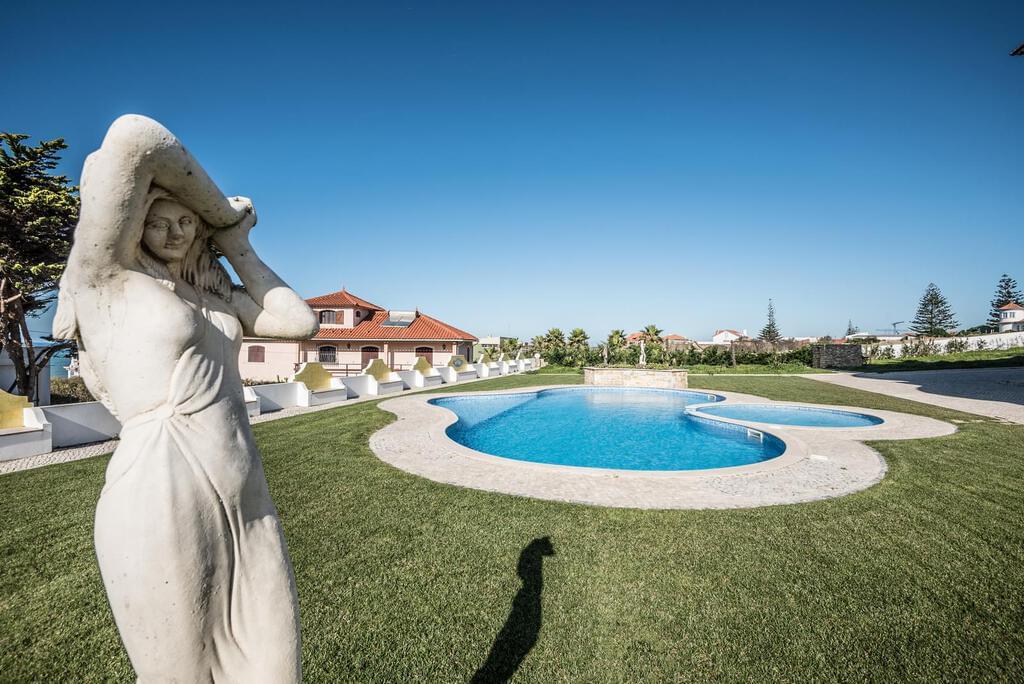 Moradia T10 com piscina