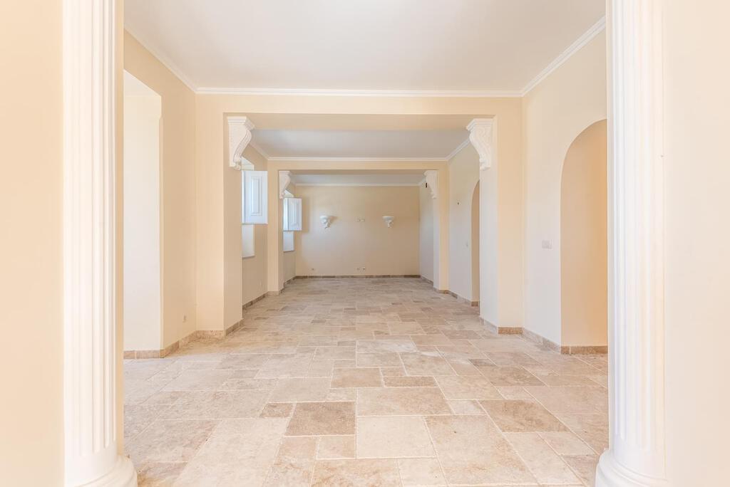 Moradia T10 com piscina