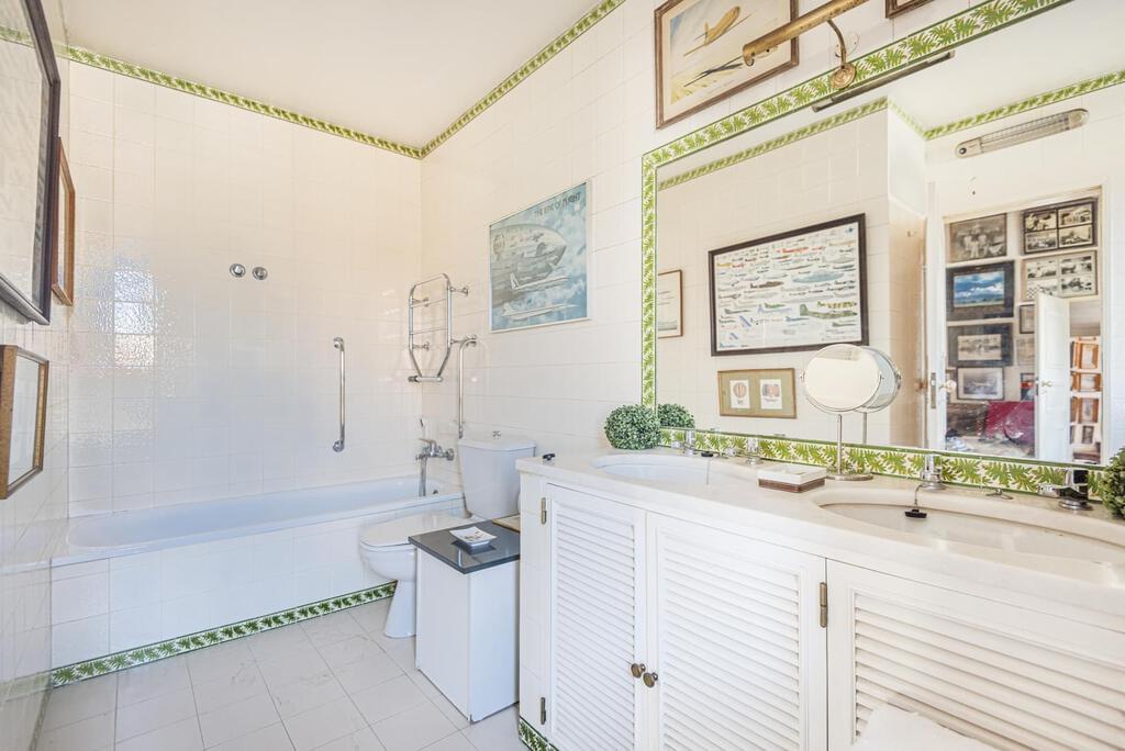 Appartement T2 duplex avec piscine dans un condominium fermé