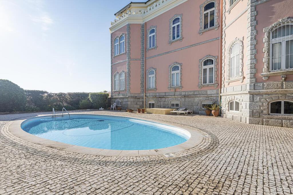 Appartement T2 duplex avec piscine dans un condominium fermé