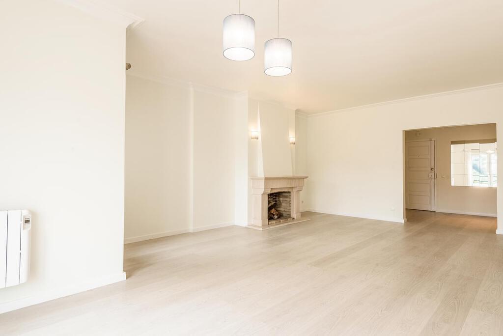 Apartamento T3 com estacionamento