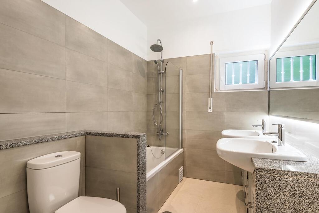 Apartamento T3 com estacionamento