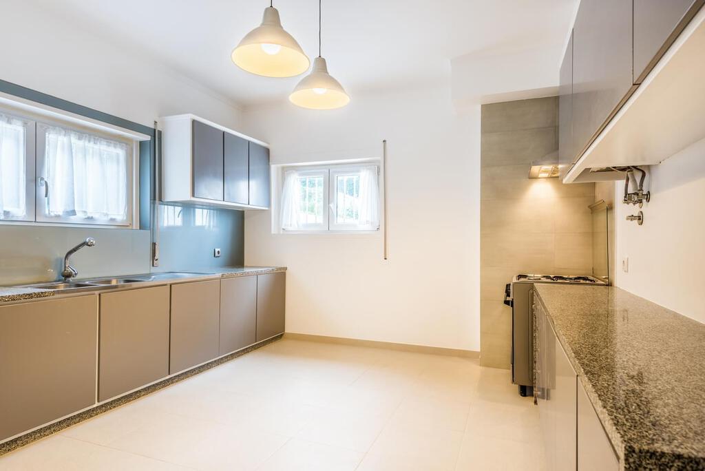 Apartamento T3 com estacionamento