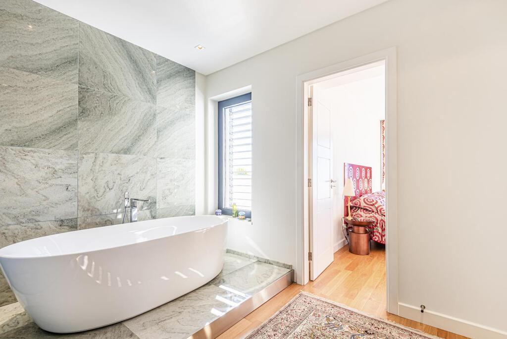 Maison normal T4+1 avec piscine dans un condominium fermé