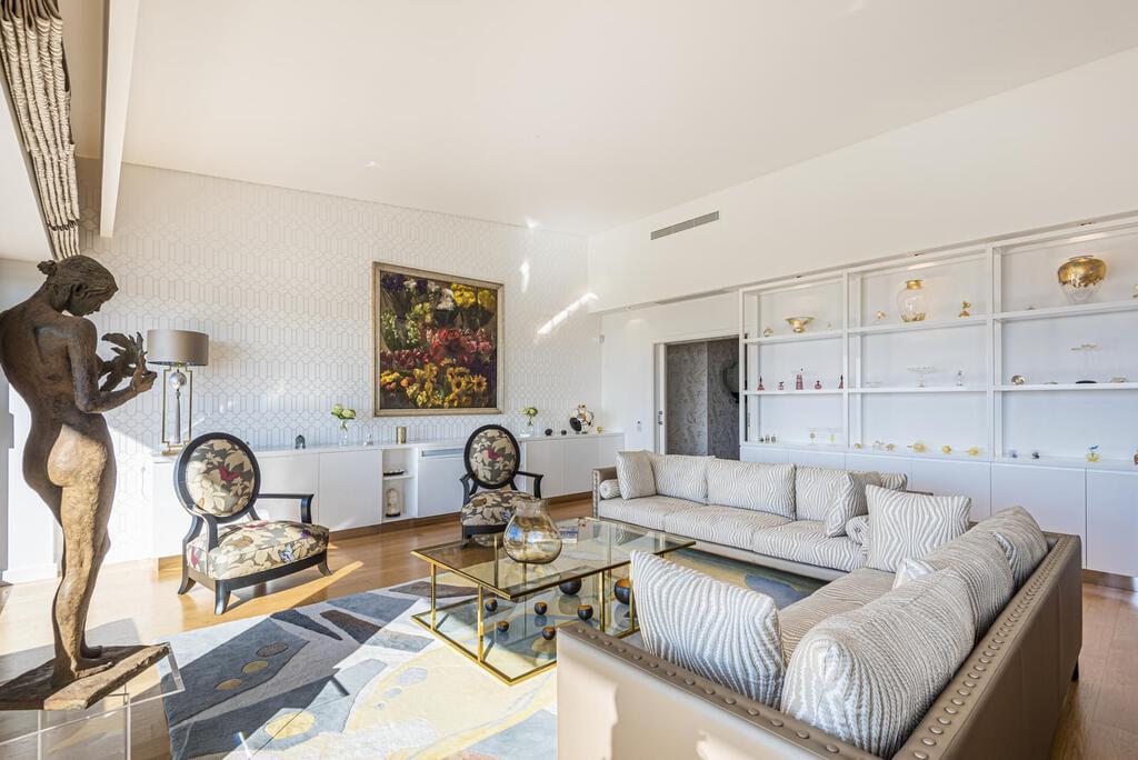 Maison normal T4+1 avec piscine dans un condominium fermé