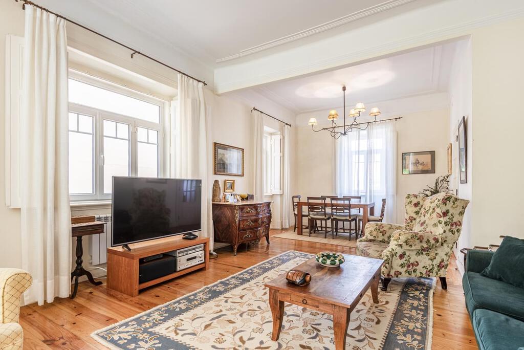 Moradia T5 com piscina