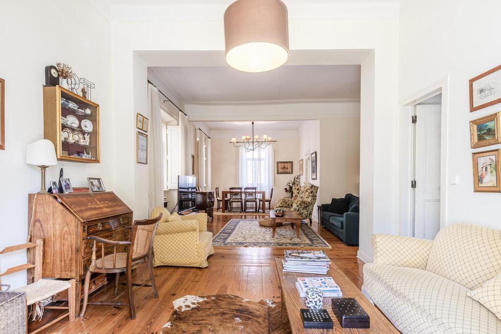 Moradia T5 com piscina