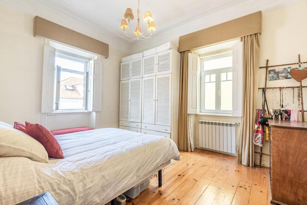 Moradia T5 com piscina