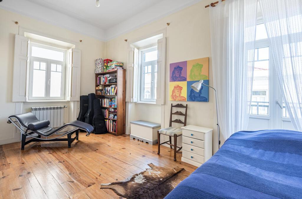 Moradia T5 com piscina