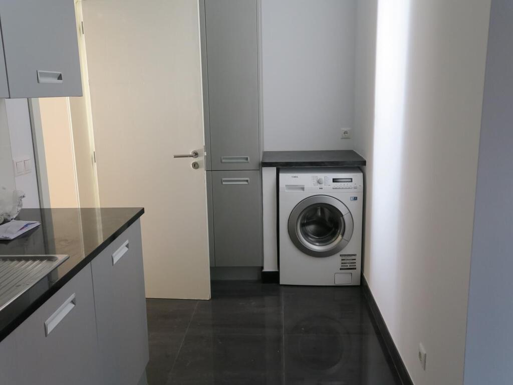 Appartement T3 duplex avec piscine dans un condominium fermé