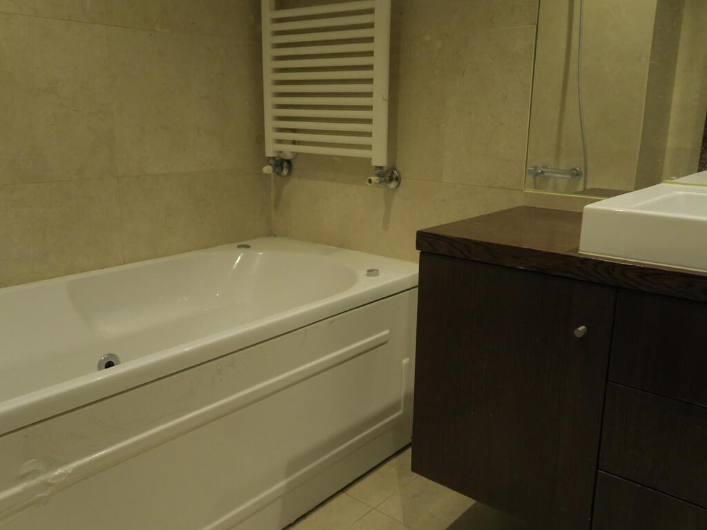 Appartement T3 duplex avec piscine dans un condominium fermé