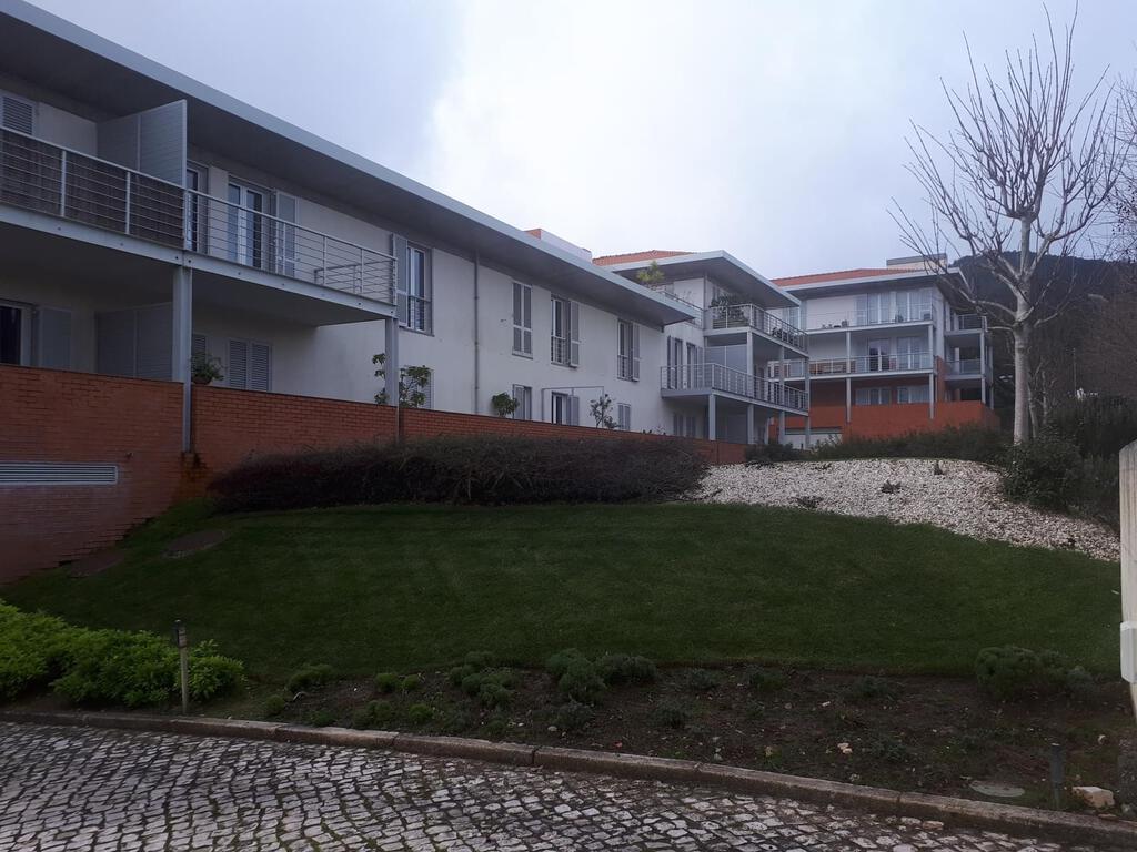 Appartement T3 avec piscine dans un condominium fermé