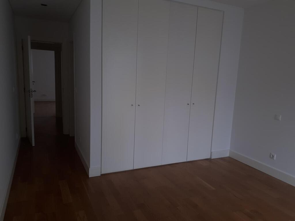 Appartement T3 avec piscine dans un condominium fermé