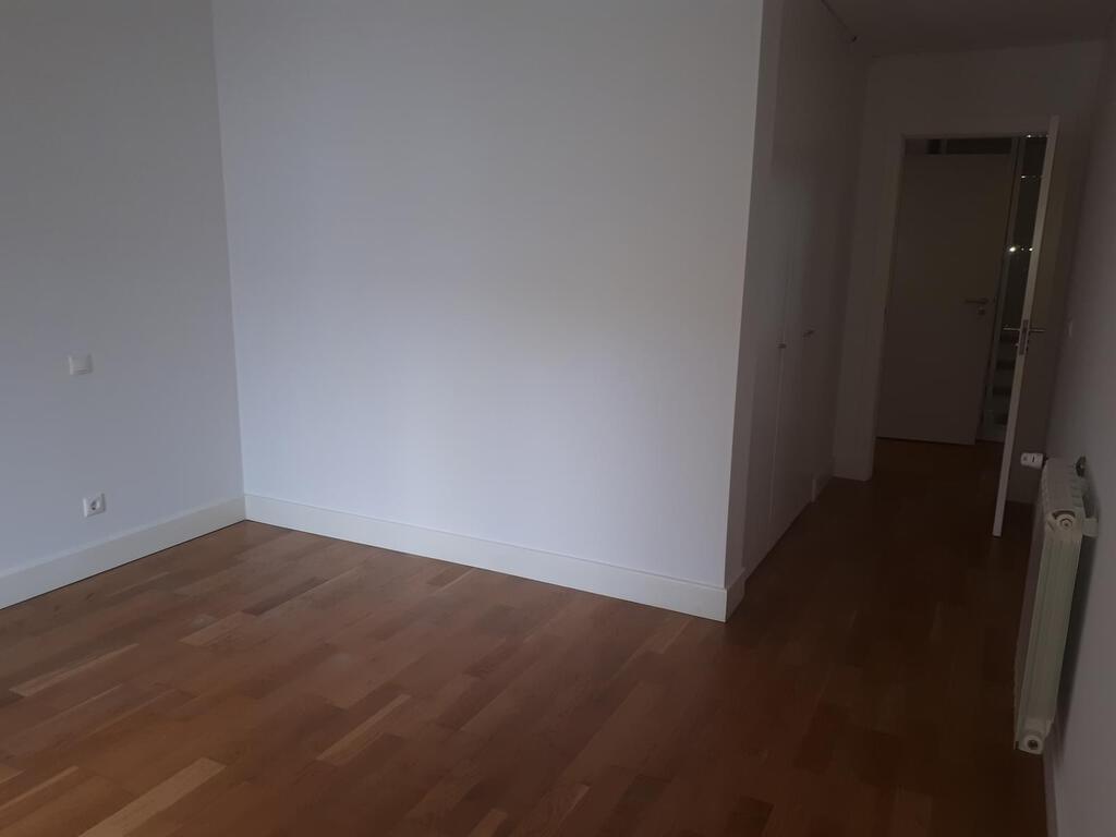 Appartement T3 avec piscine dans un condominium fermé