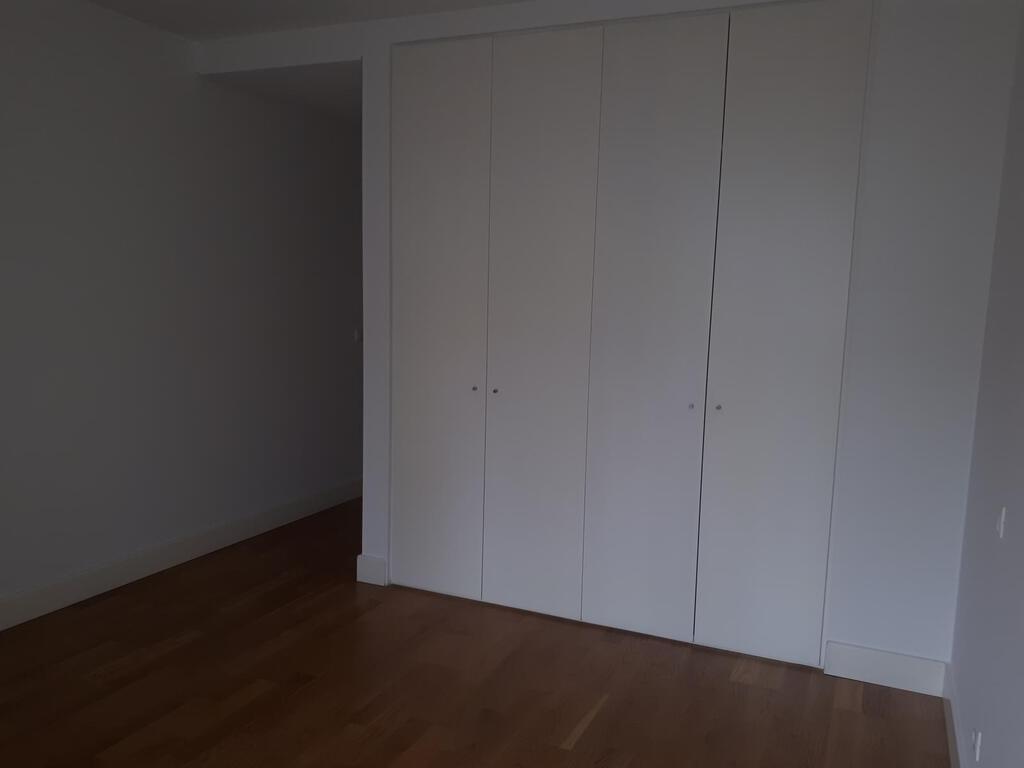 Appartement T3 avec piscine dans un condominium fermé