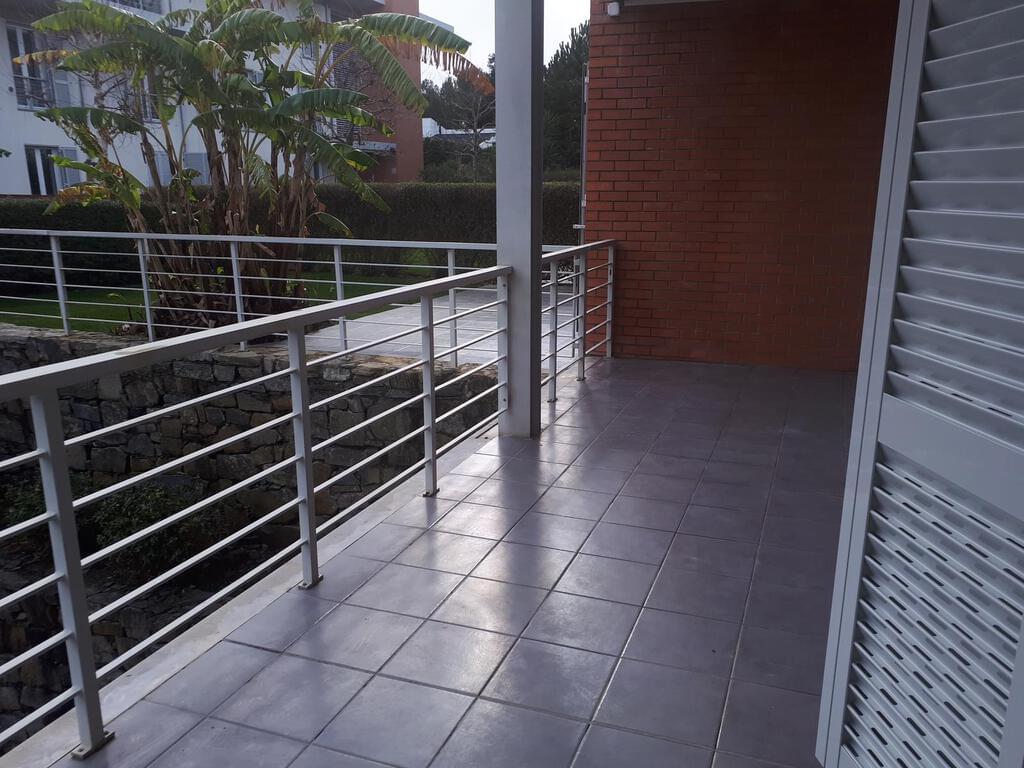 Appartement T3 avec piscine dans un condominium fermé