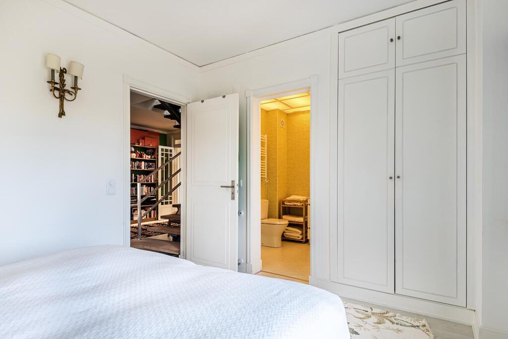 Apartamento T4+1 duplex com piscina em condomínio fechado