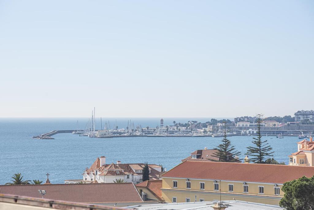 Apartamento T4+1 duplex com piscina em condomínio fechado