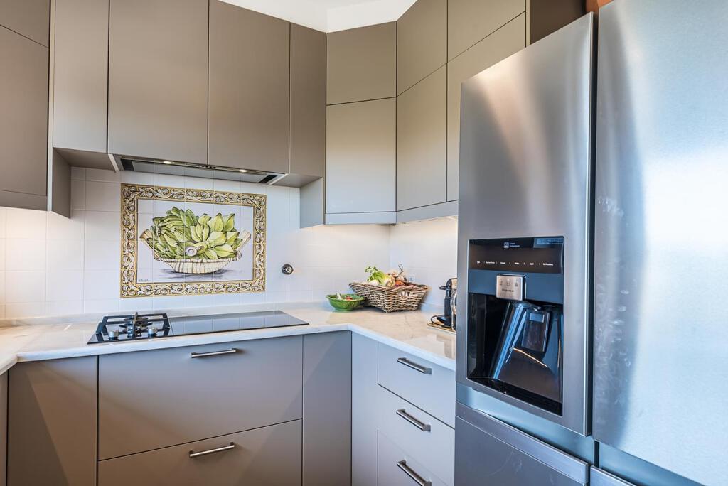 Apartamento T4+1 duplex com piscina em condomínio fechado