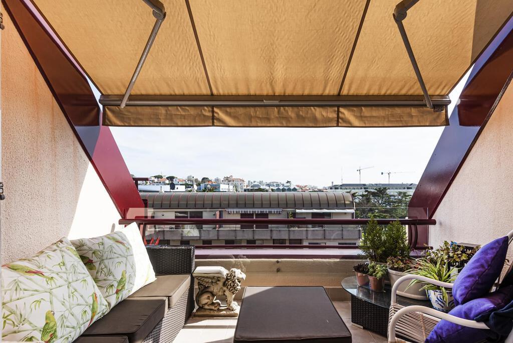 Apartamento T4+1 duplex com piscina em condomínio fechado