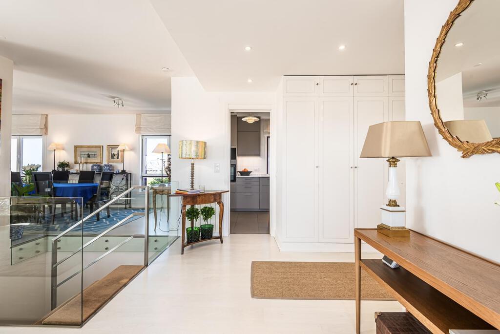 Apartamento T4+1 duplex com piscina em condomínio fechado