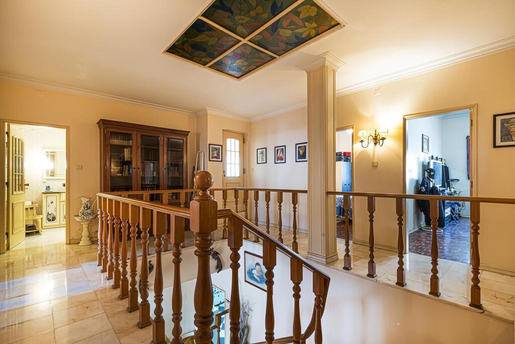 PF22149, Moradia T4, Oeiras