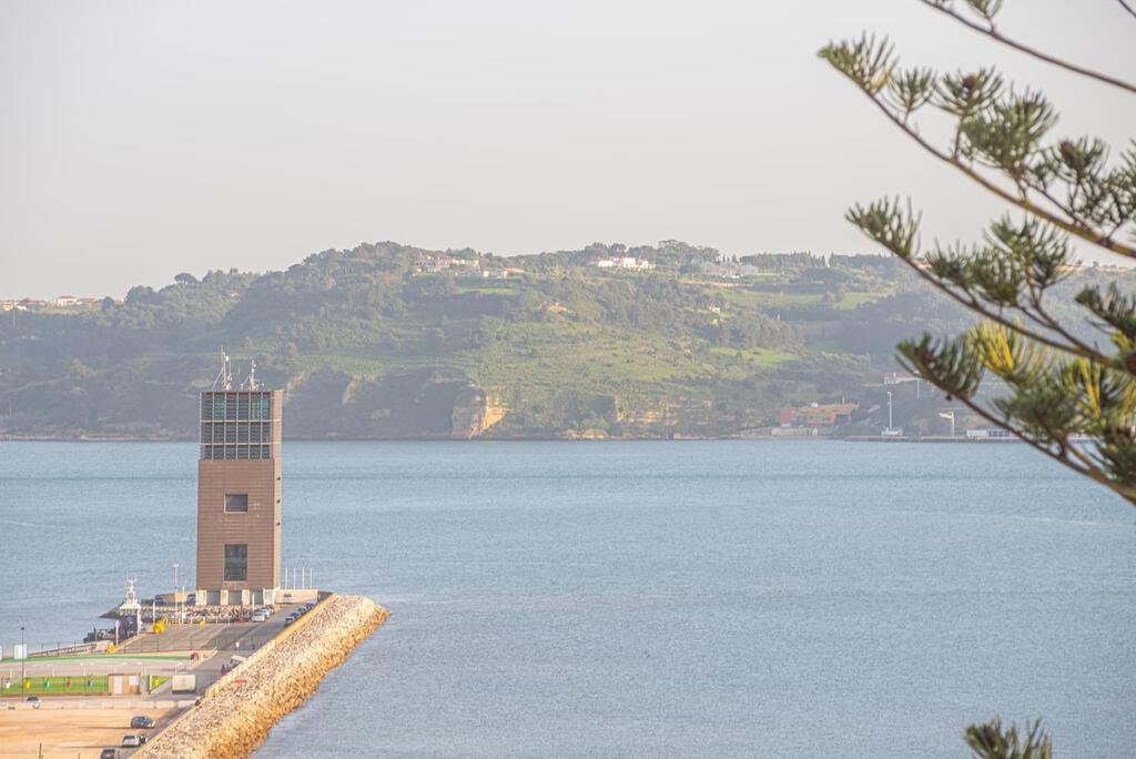 PF22149, Moradia T4, Oeiras