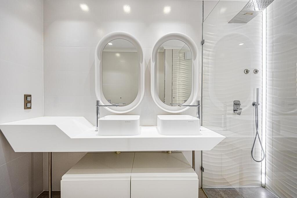 Appartement T2 avec piscine dans un condominium fermé