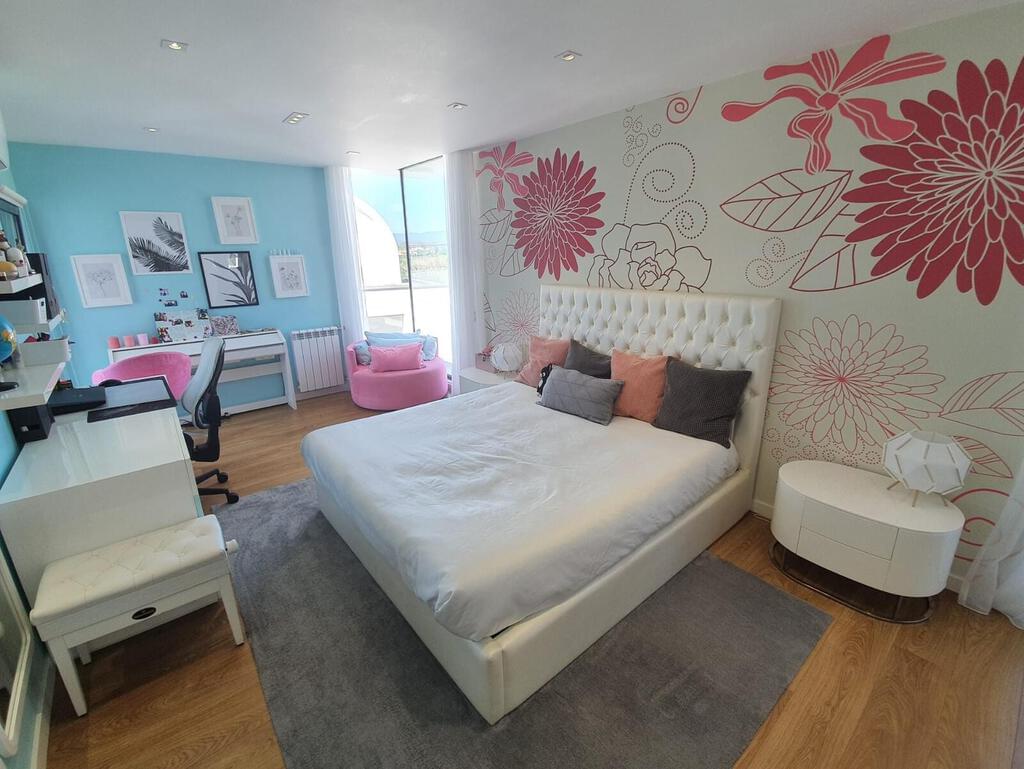 Moradia T4 na Parede