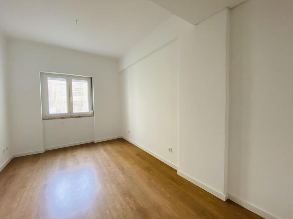 PF22430, Apartamento T2, Lisboa