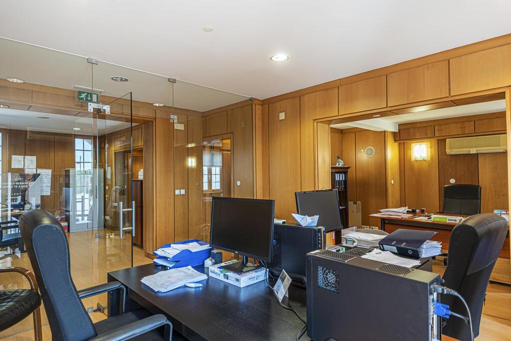 PF22802, Moradia T9, Cascais