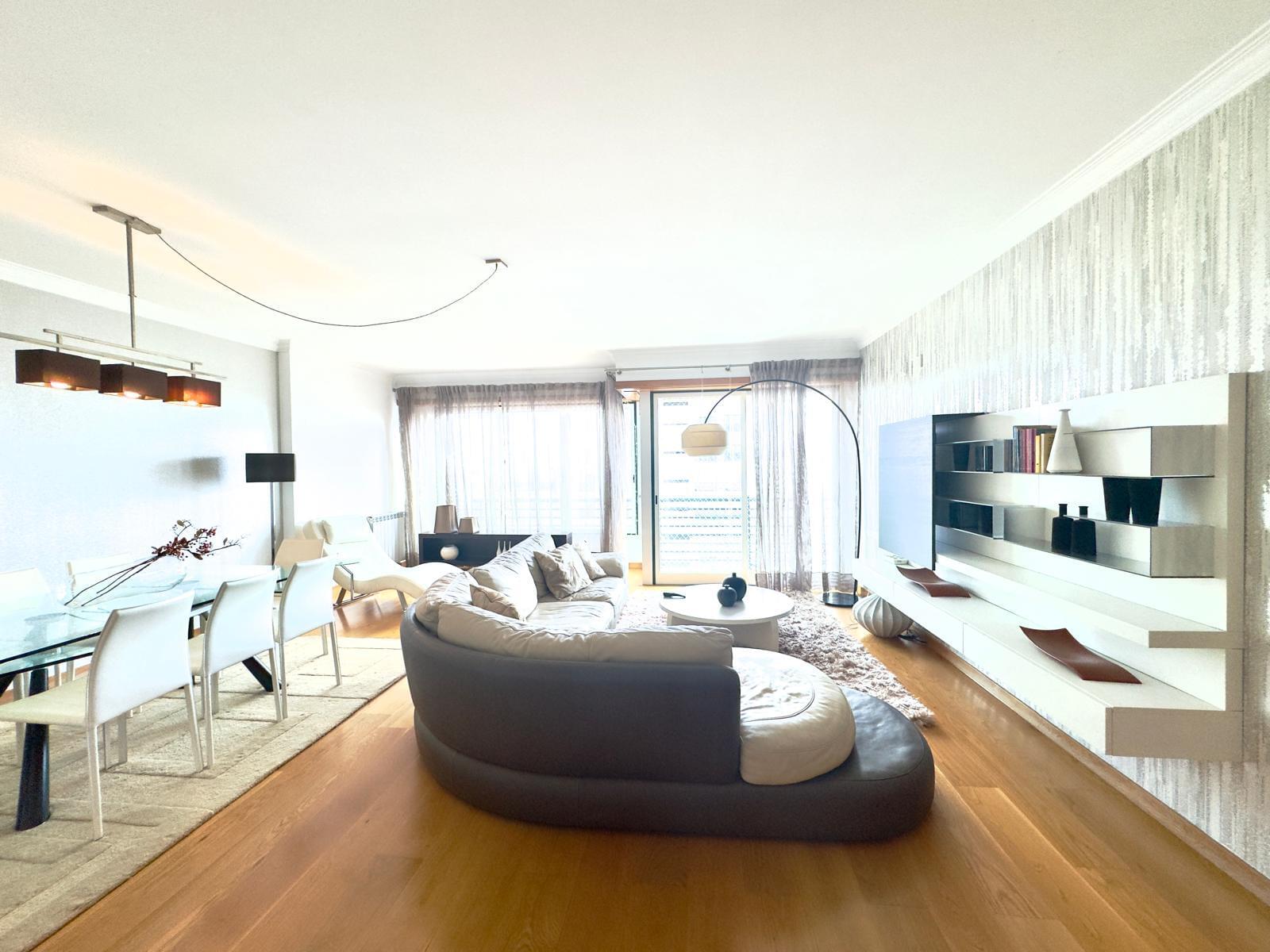 Apartamento T4 com estacionamento, Telheiras, Lisboa - Imagem 47