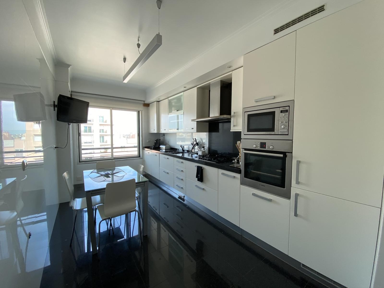 Apartamento T4 com estacionamento, Telheiras, Lisboa - Imagem 18