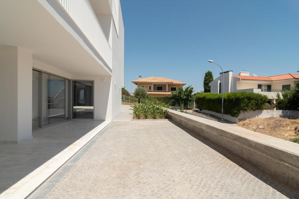 PF23169, Moradia T4, Oeiras