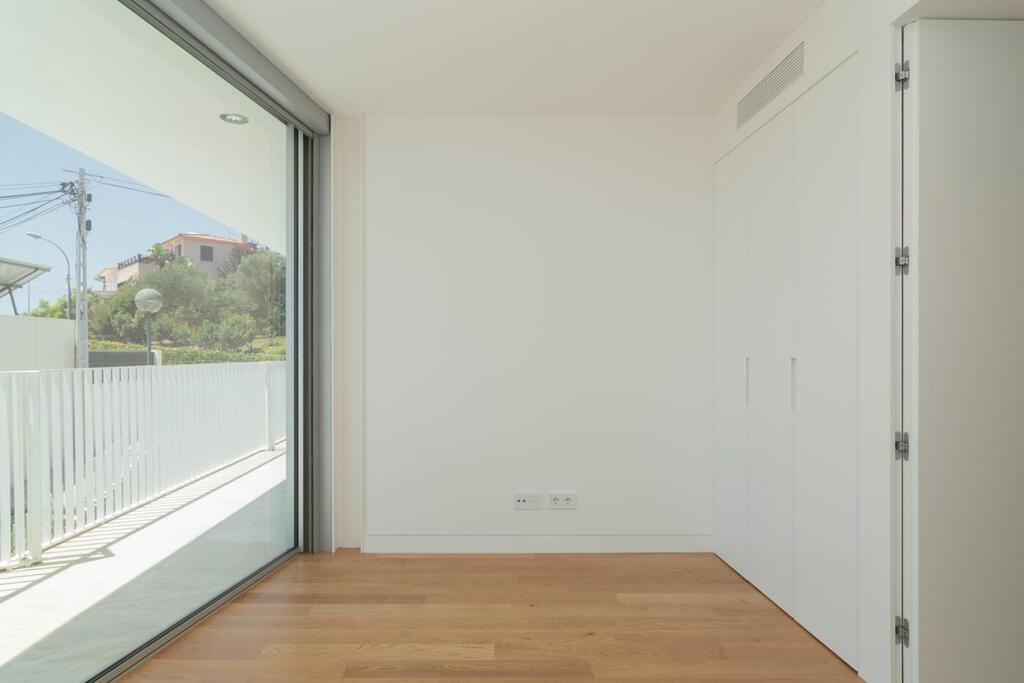 PF23169, Moradia T4, Oeiras