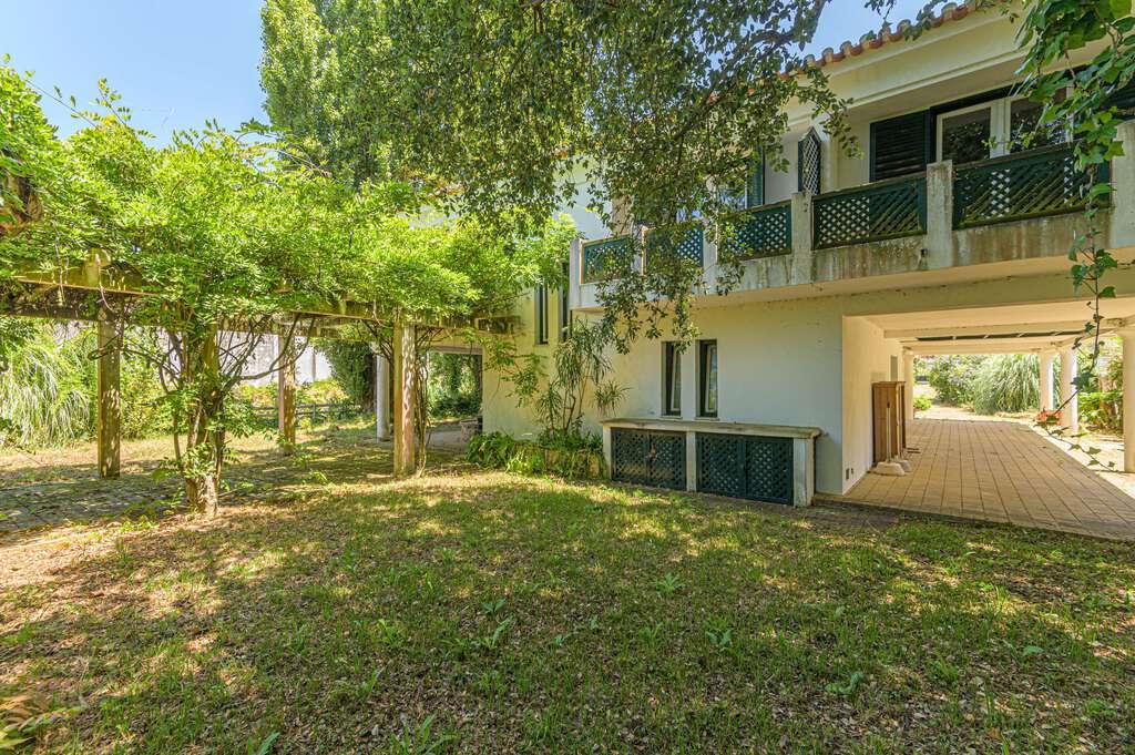 PF23185, Moradia T13, Sintra