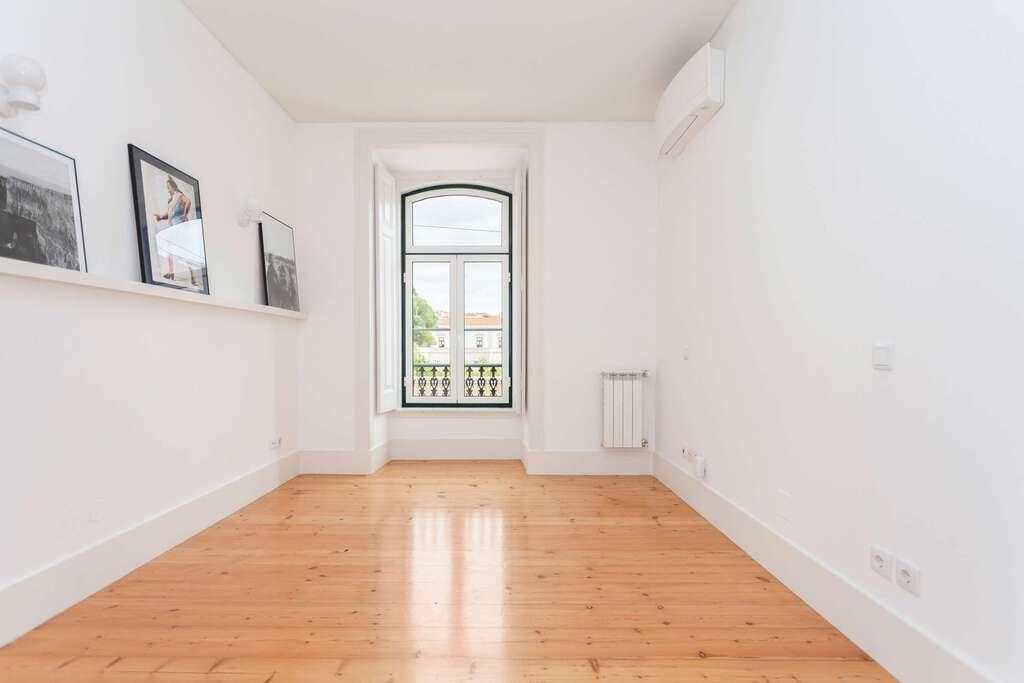 PF23369, Apartamento T2, Lisboa