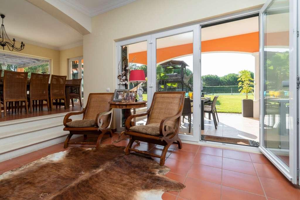 PF23490, Moradia T6, Benavente