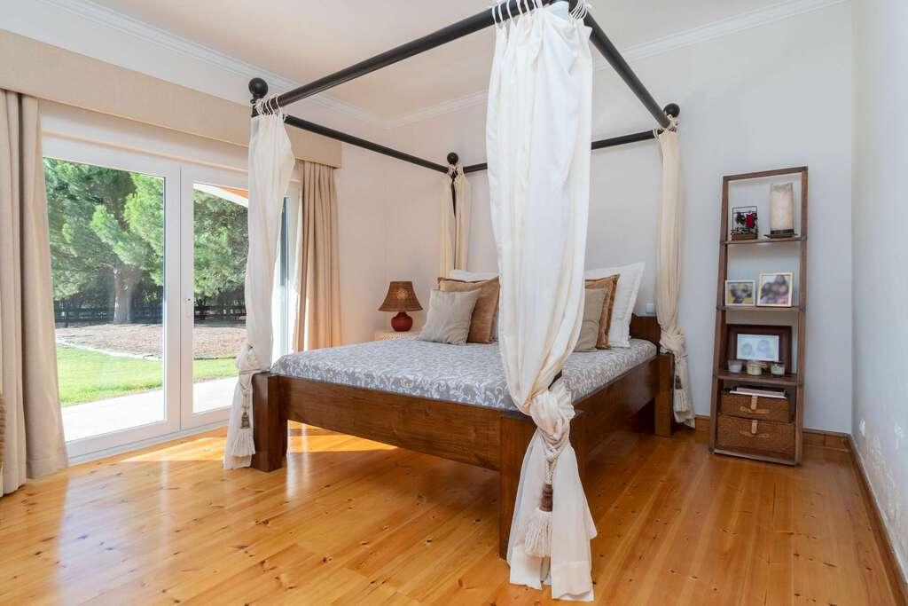 PF23490, Moradia T6, Benavente