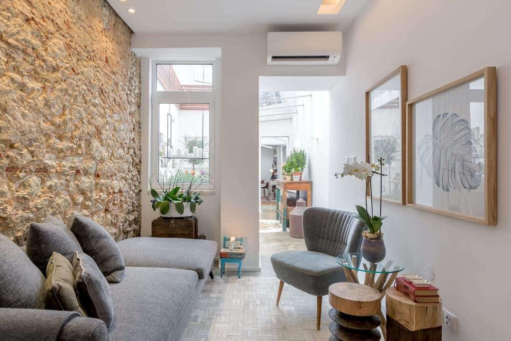 1 Bedroom Apartment with a terrace, Estrela, Lisboa 3158573118