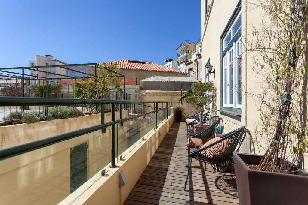 PF23584, Apartamento T4, Lisboa