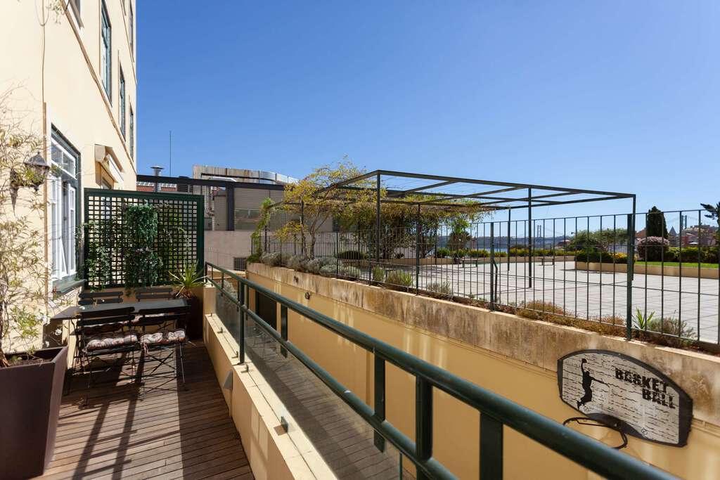 PF23584, Apartamento T4, Lisboa