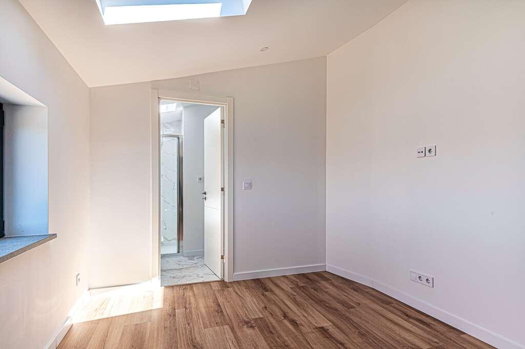 PF23639, Moradia T3, Sintra