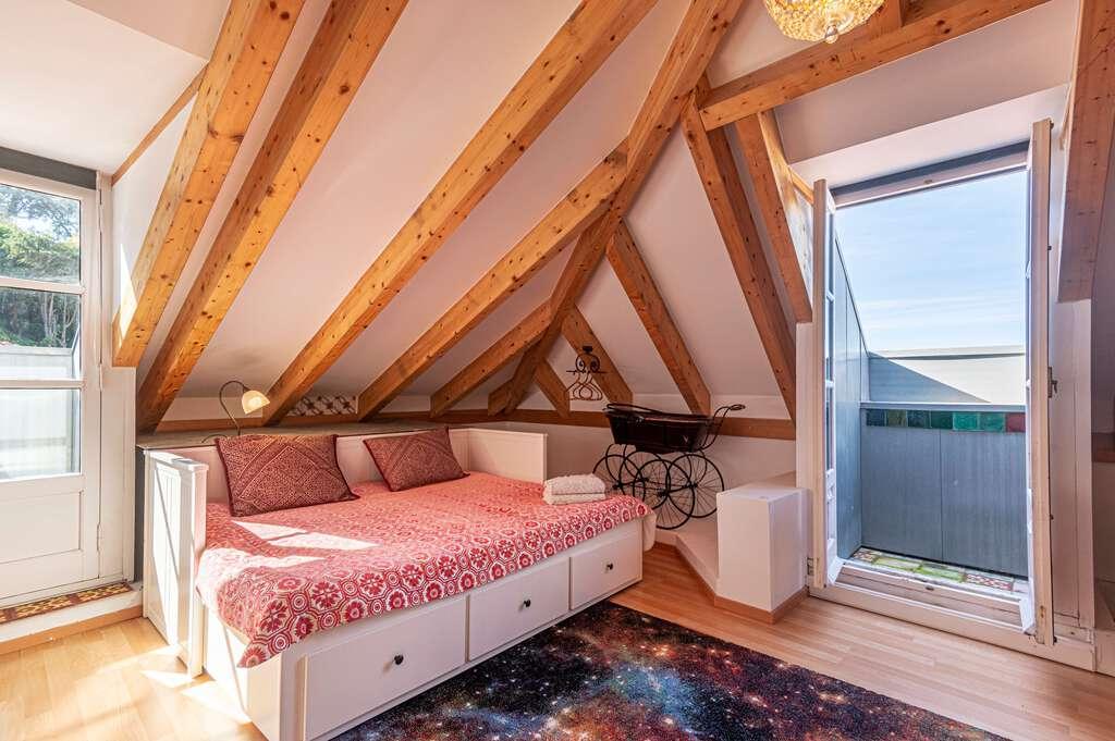 PF23861, Hotel, Sintra