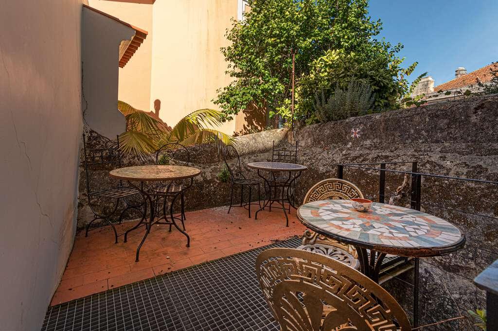 PF23861, Hotel, Sintra