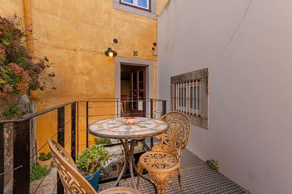 PF23861, Hotel, Sintra