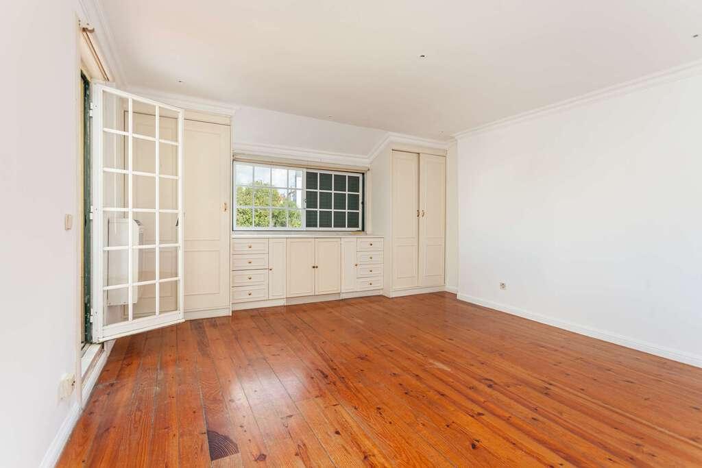 PF23933, Apartamento T4, Lisboa