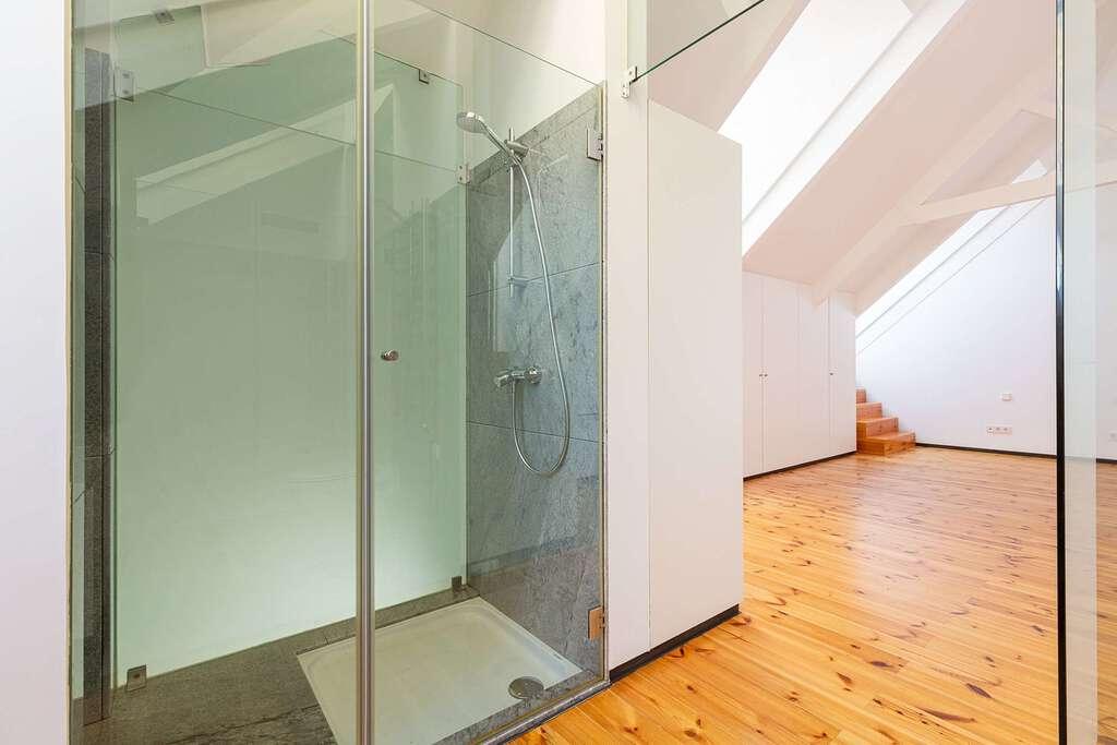 PF23937, Triplex T4, Lisboa