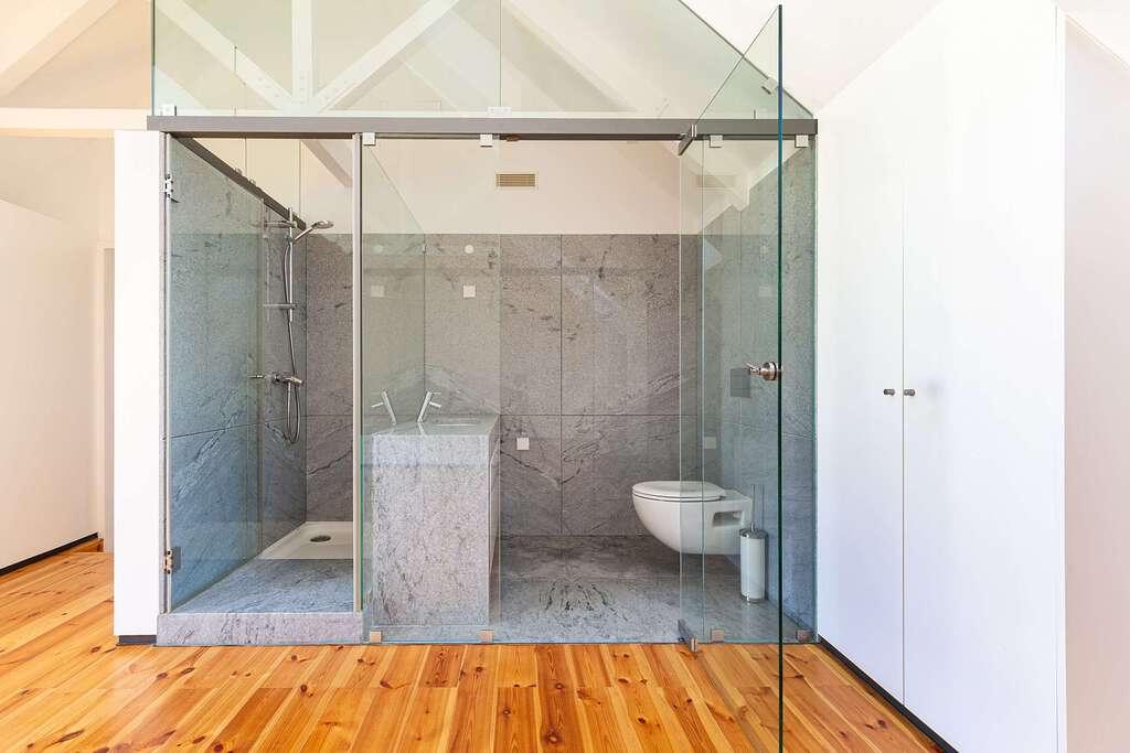 PF23937, Triplex T4, Lisboa